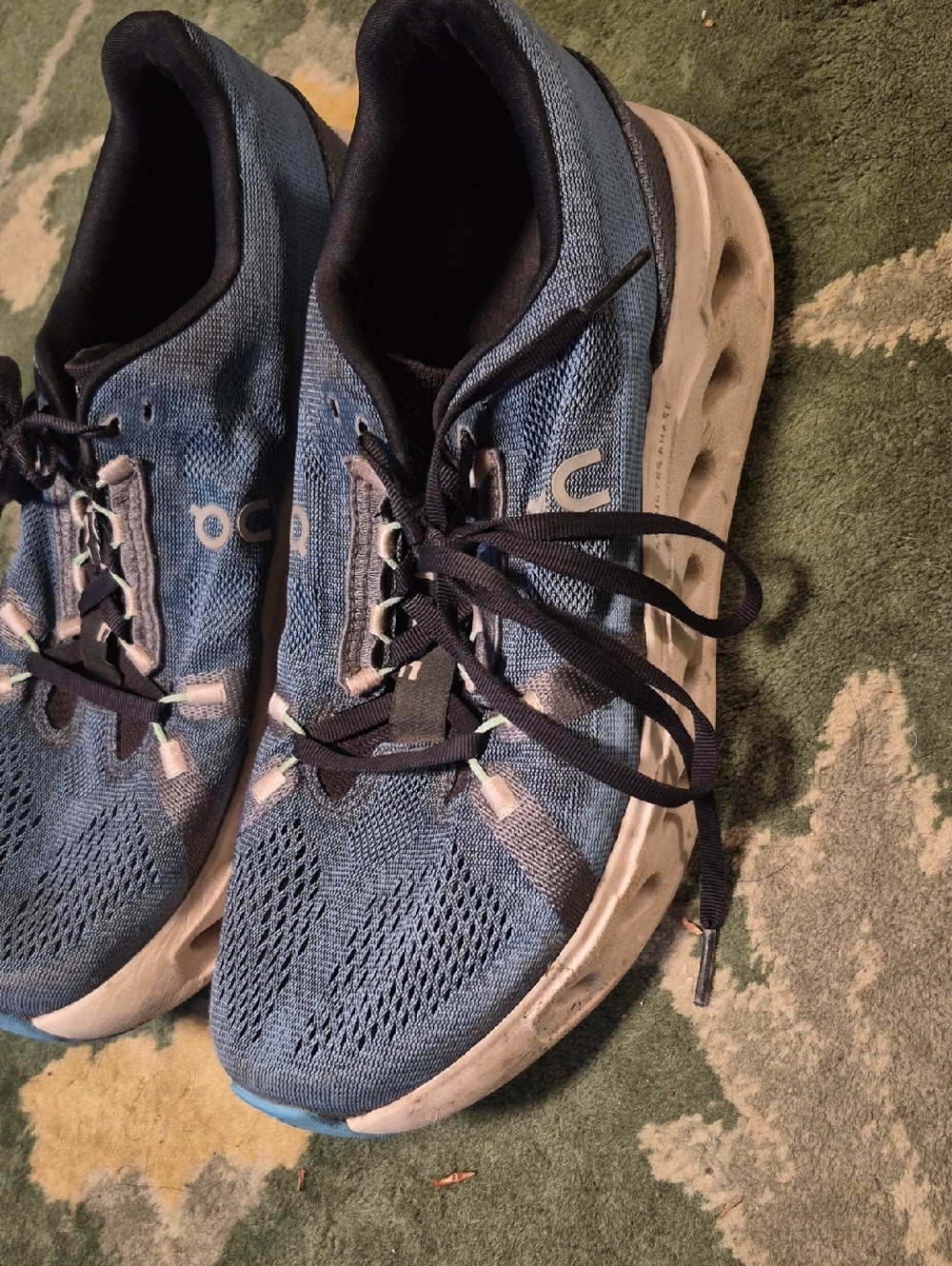 On Cloud Blue Mesh Men’s Running Sneakers
